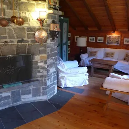 Sleeps 8 Wifi *
